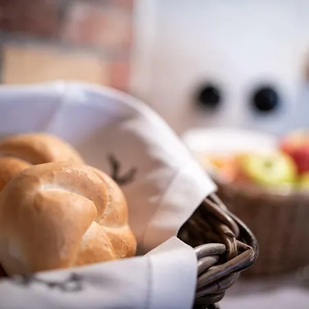 ゲストハウス Feine