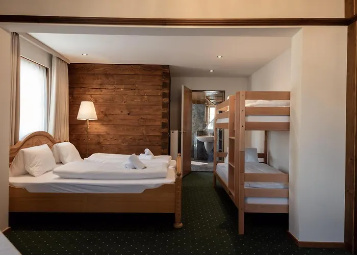 ゲストハウス Feine 3*