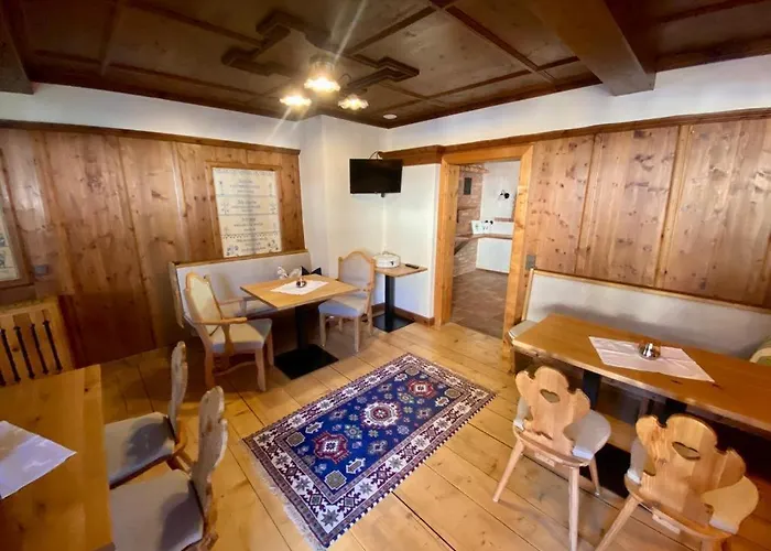 Feine ゲストハウス 3*