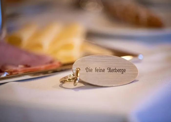 Feine アルテンマルクト・イム・ポンガウ