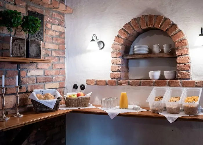 ゲストハウス Feine 3*